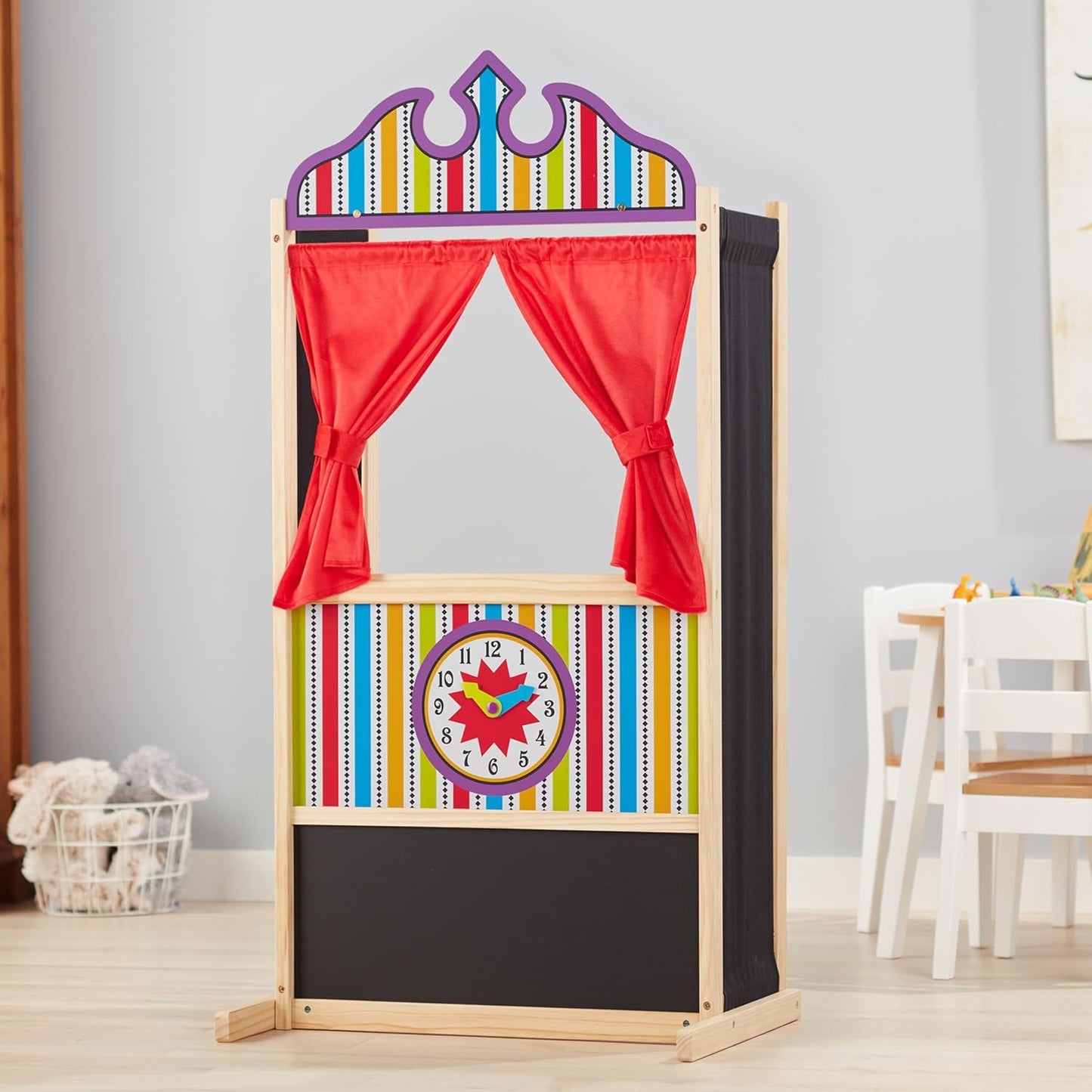 Wooden Deluxe Puppet Theater 2530 (Melissa & Doug)
