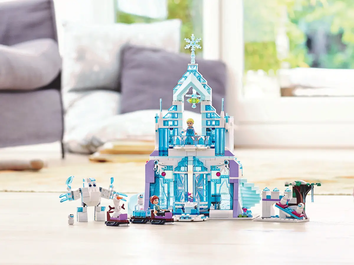Elsa's Magical Ice Palace LEGO Set 701pcs Ages 6+ Disney Frozen 43172