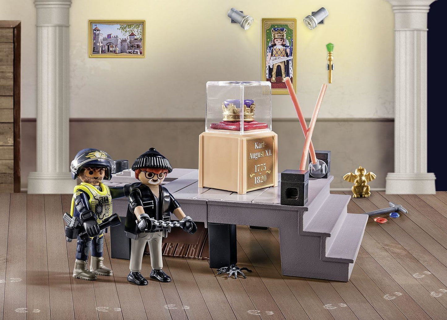 Playmobil Advent Calendar Police Museum Theft 102 Pieces Ages 4+ 71347