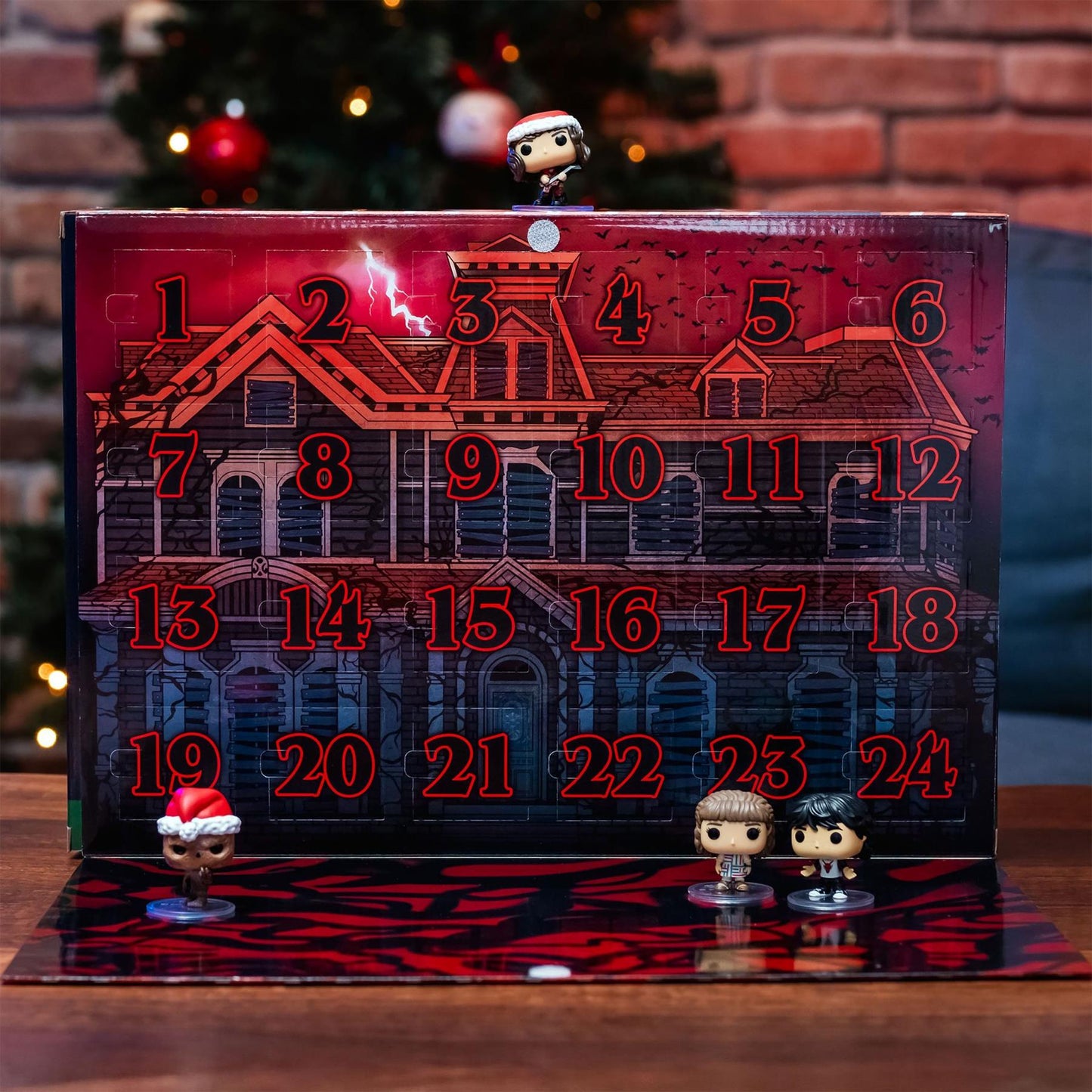 Stranger Things Advent Calendar FK81221 – Funko Pocket Pop! 24-Day Holiday Countdown Box with Mini Vinyl Figure Surprises | Official Netflix Collectible