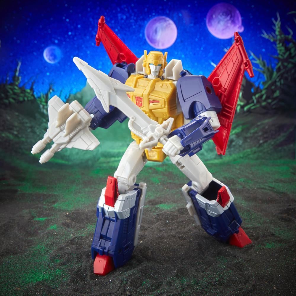 METALHAWK Voyager Class F7207 Action Figure (Takara TOMY / Transformers: Legacy Evolution)