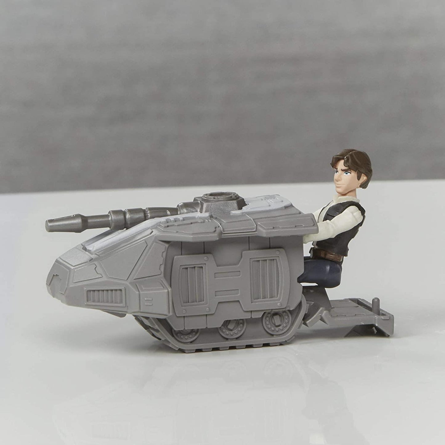 Han Solo Millennium Falcon Figure & Vehicle E9343 Star Wars Mission Fleet