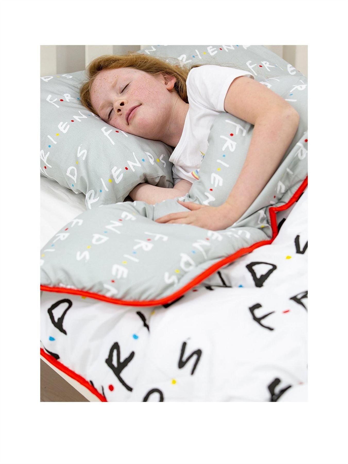 SINGLE Friends Coverless Carefree 10.5 Tog Bedding Set Comforter