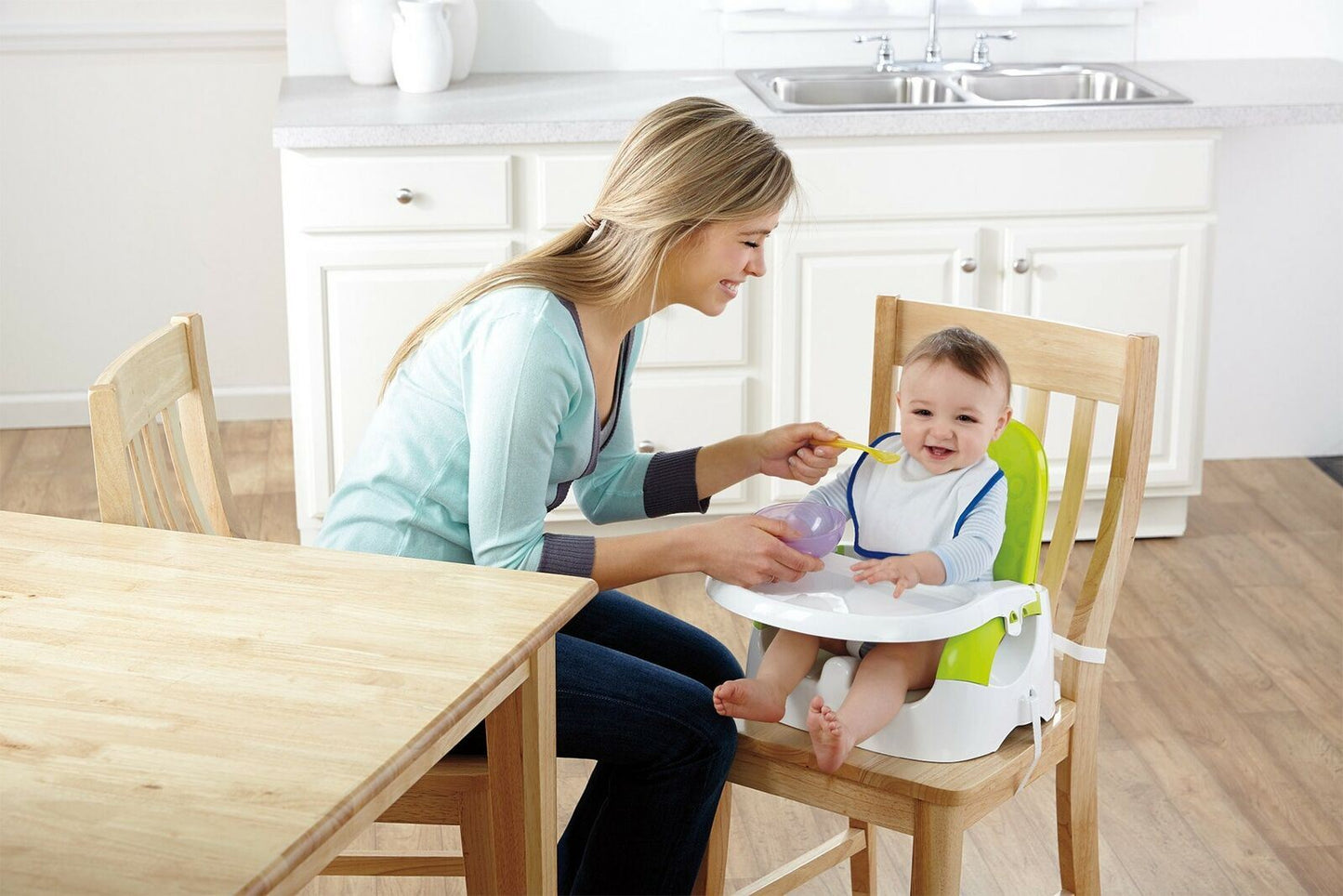 Fisher-Price® Quick-Clean Portable Booster - Baby Seat with Tray (Mattel)