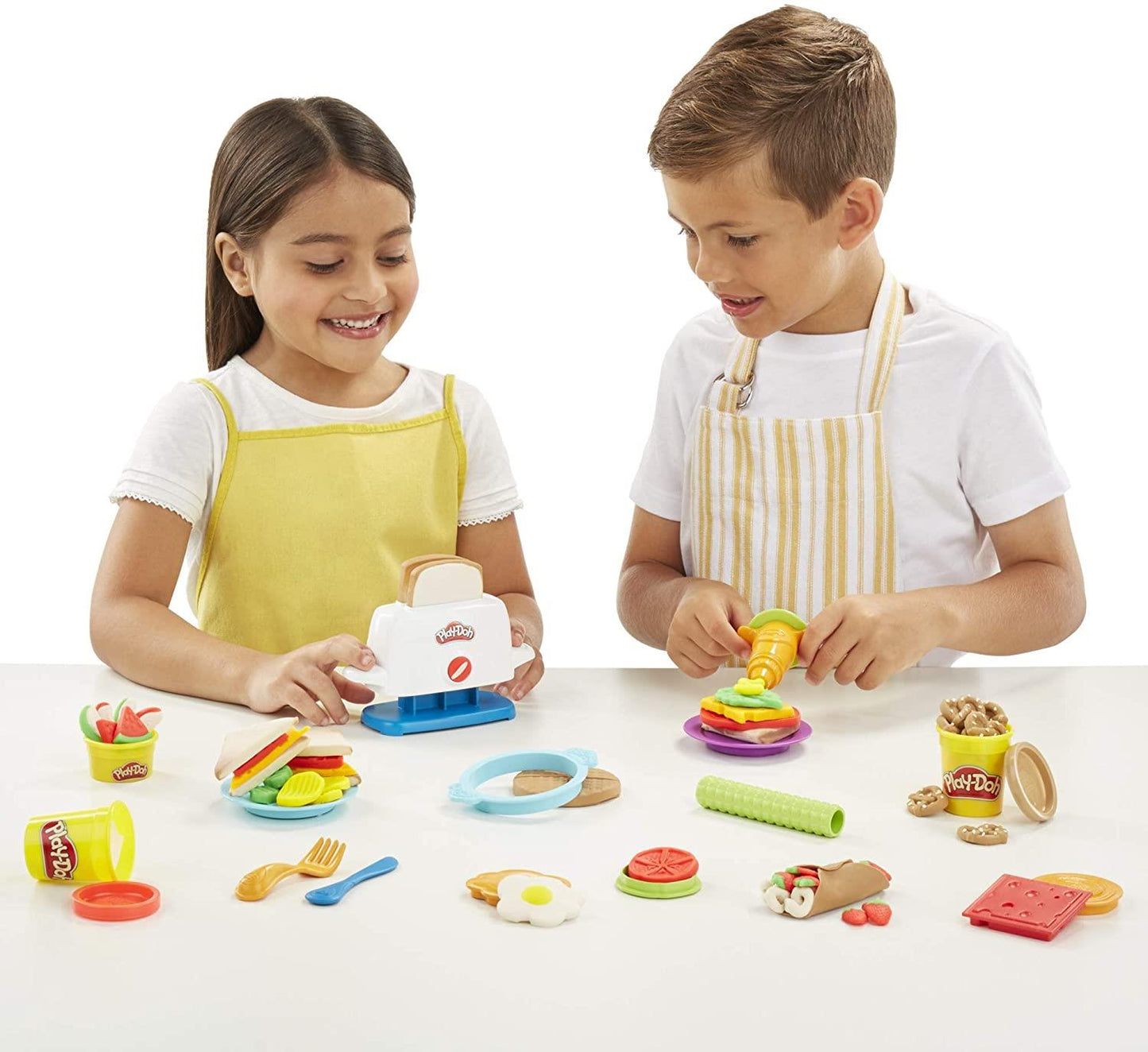 Play-Doh Kitchen Creations Toaster Playset Modelling Clay